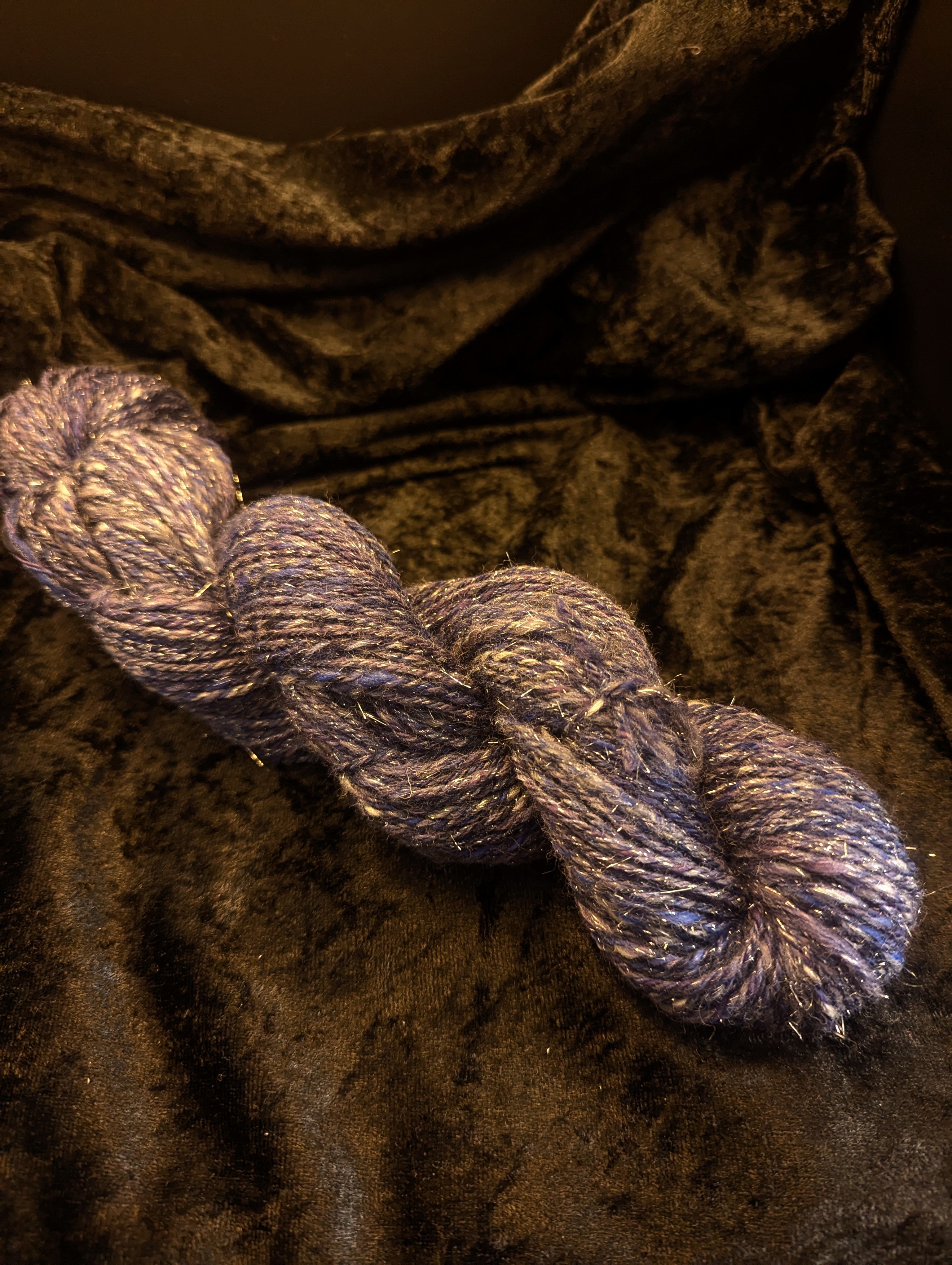 "Dark Yorkshire Skies" handspun yarn 70g/185yards Merino/Stelina
