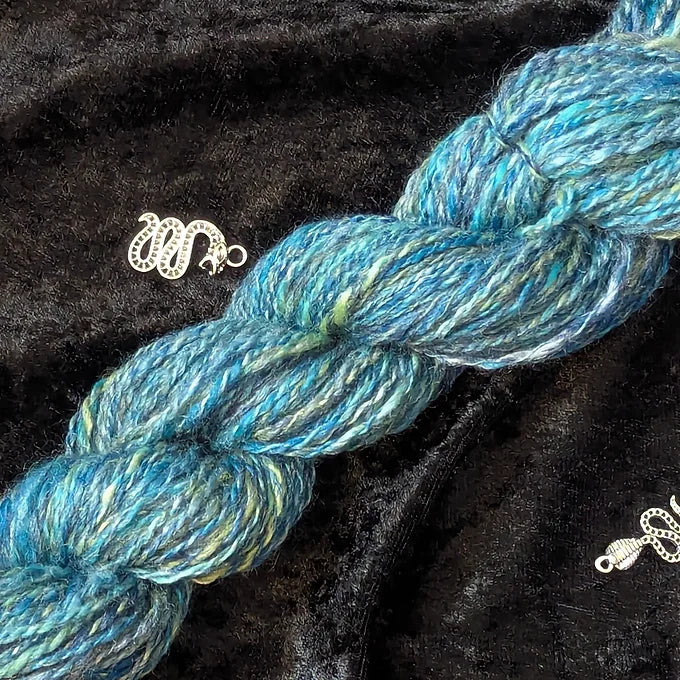 "Aquarius" handspun yarn 25g/95yards Merino/Silk