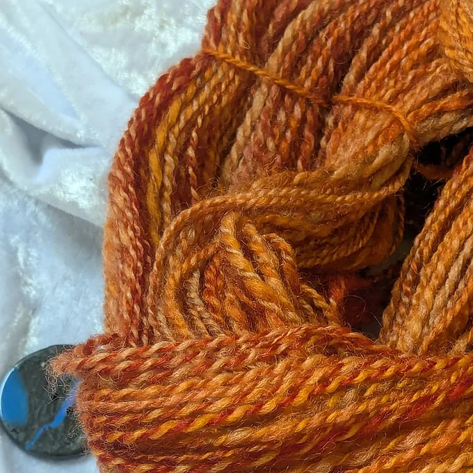 "Witch's Fire" handspun yarn 75g/300yards 100% Wool