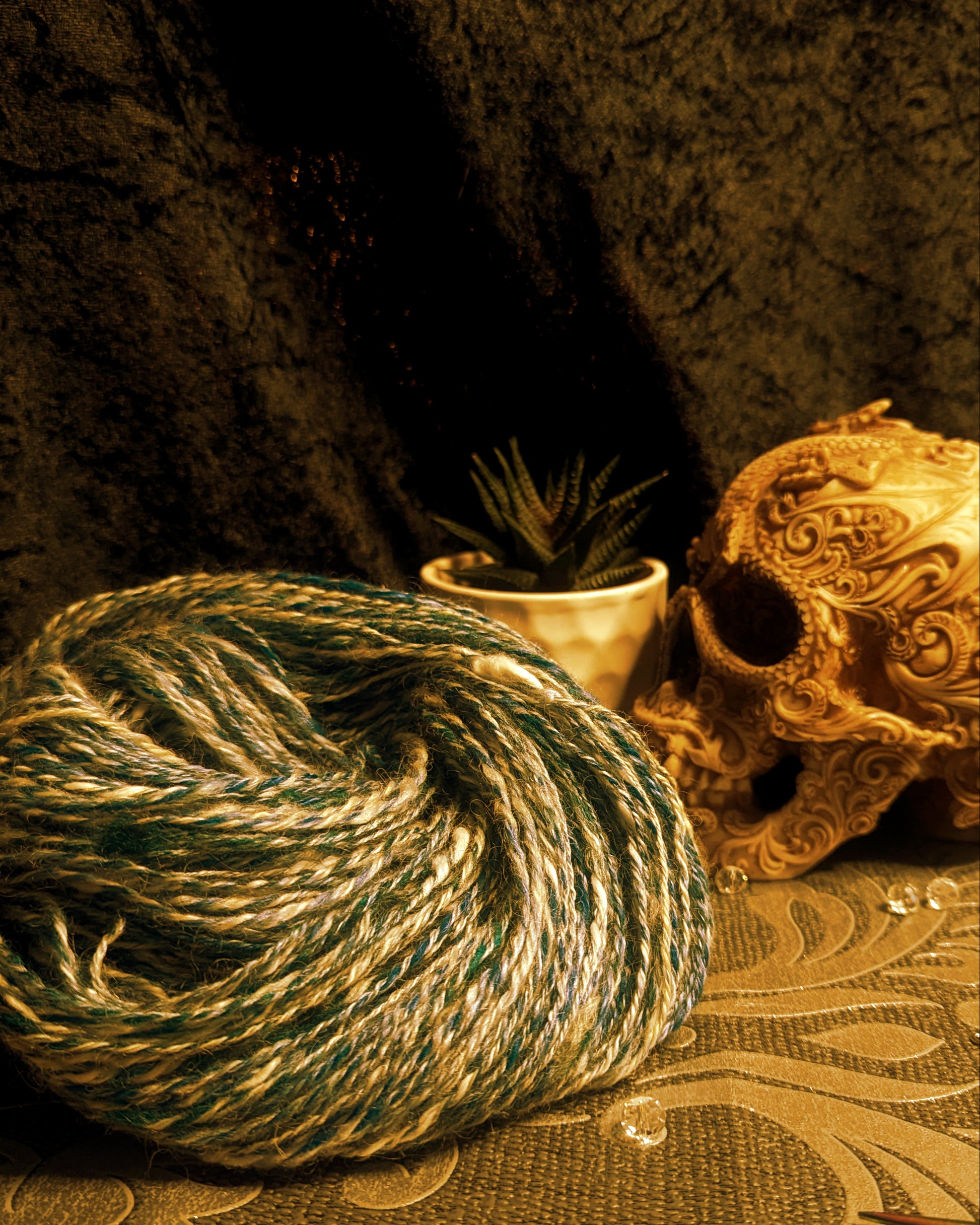 "Big Blue Marble" handspun yarn 100g/220 yards House Blend