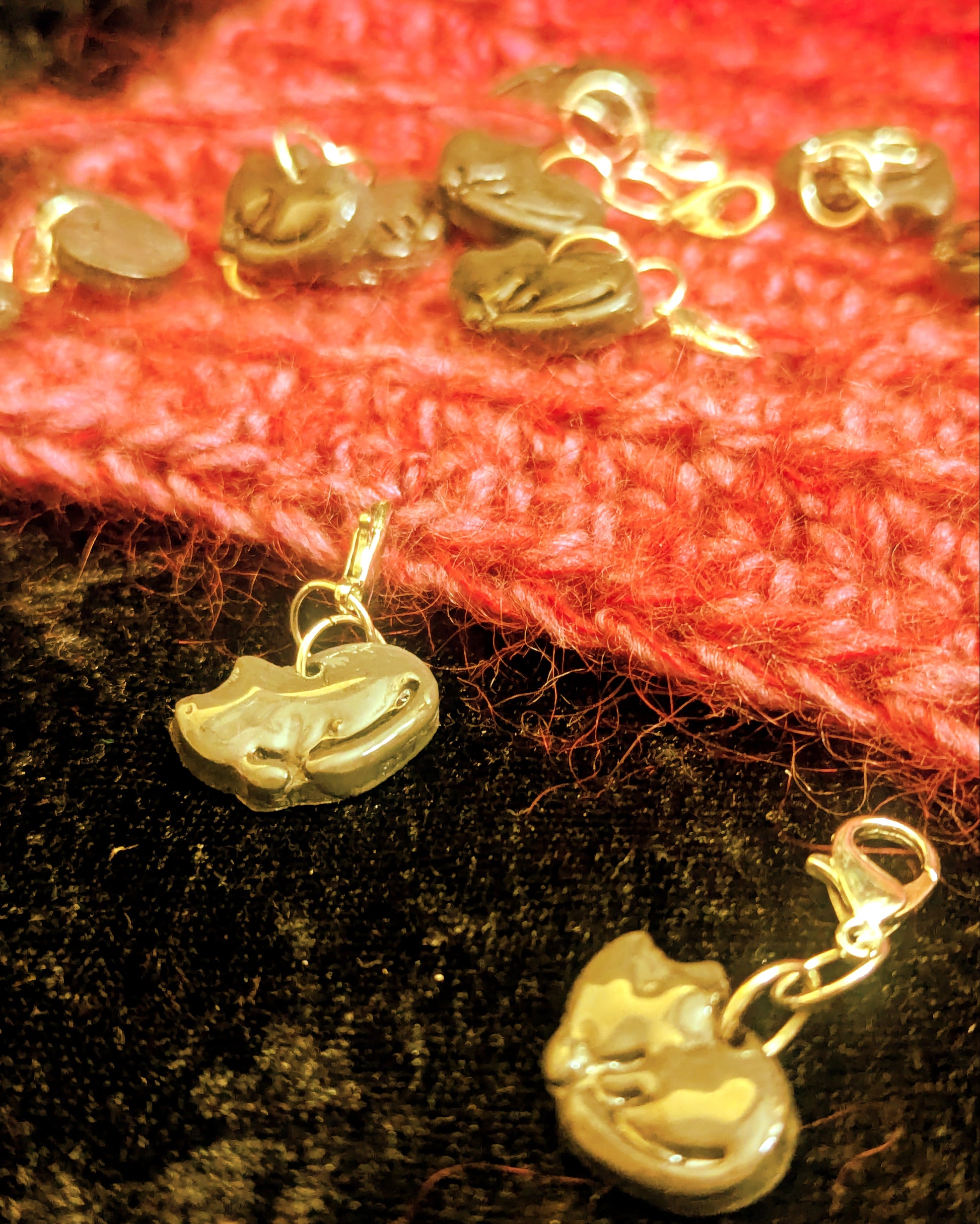 Sleeping Cat Stitch Markers - single