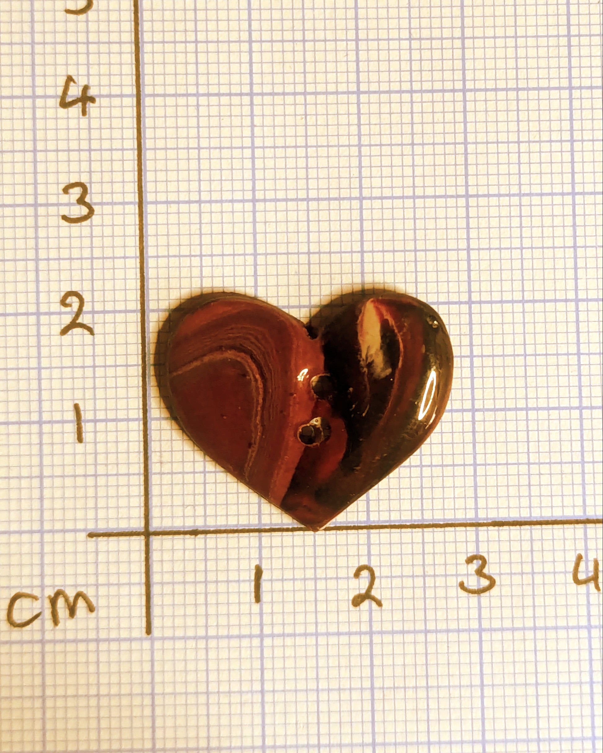 Heart buttons 30mm red marble effect