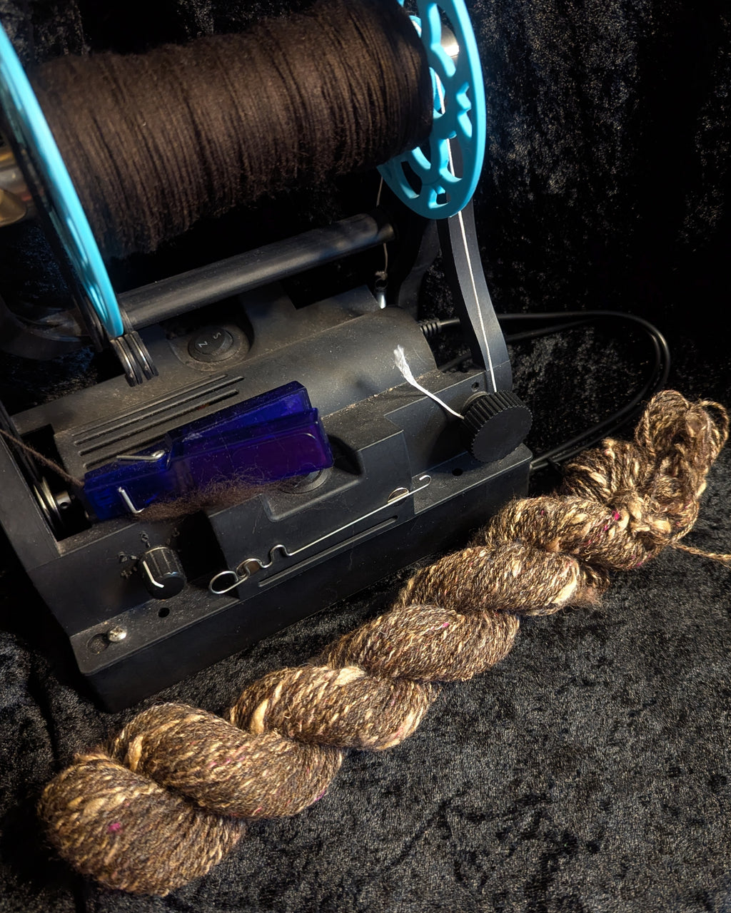 "Reclaimed Oak" handspun yarn 45g/110yards Wool/Silk blend