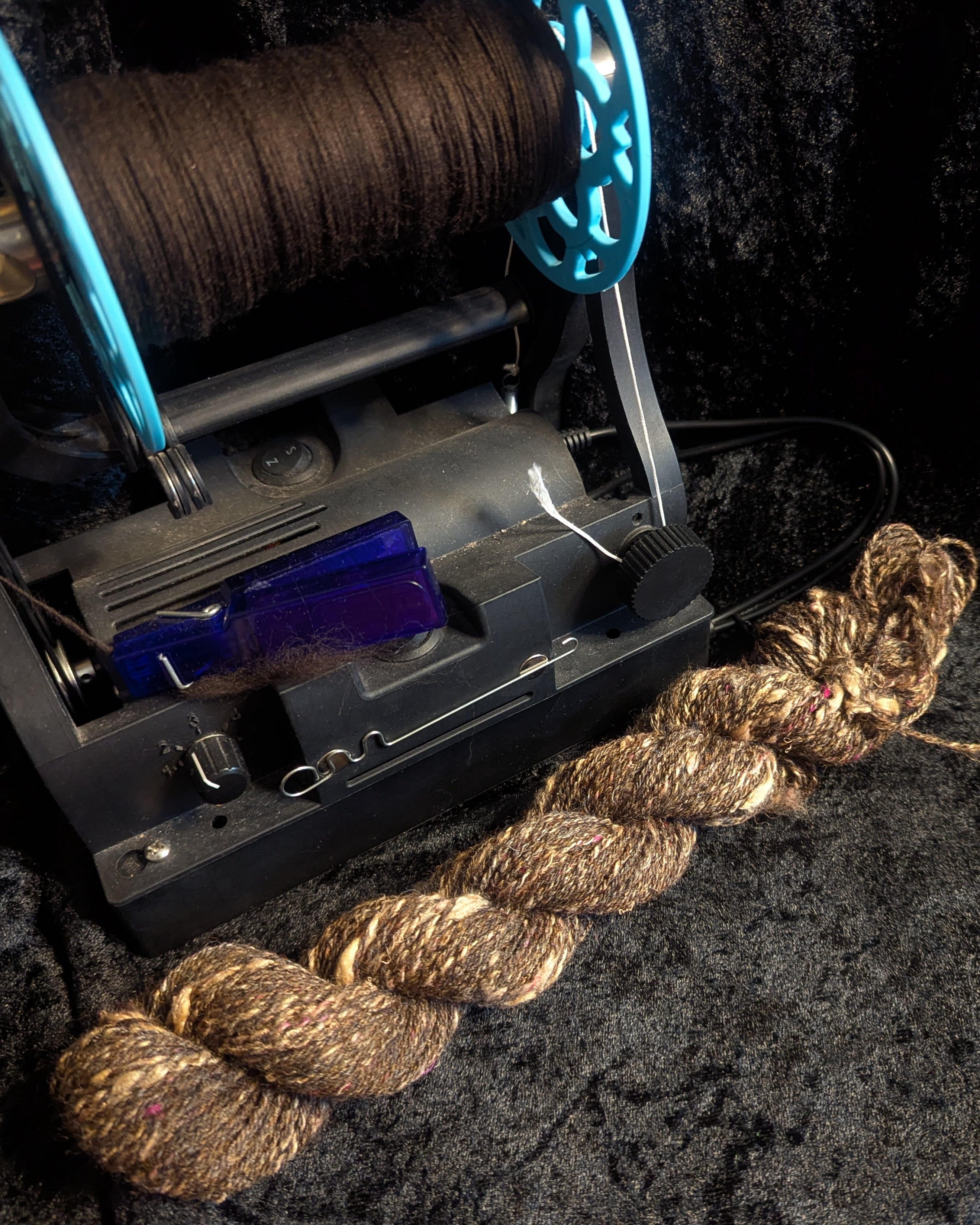 "Reclaimed Oak" handspun yarn 45g/110yards Wool/Silk blend