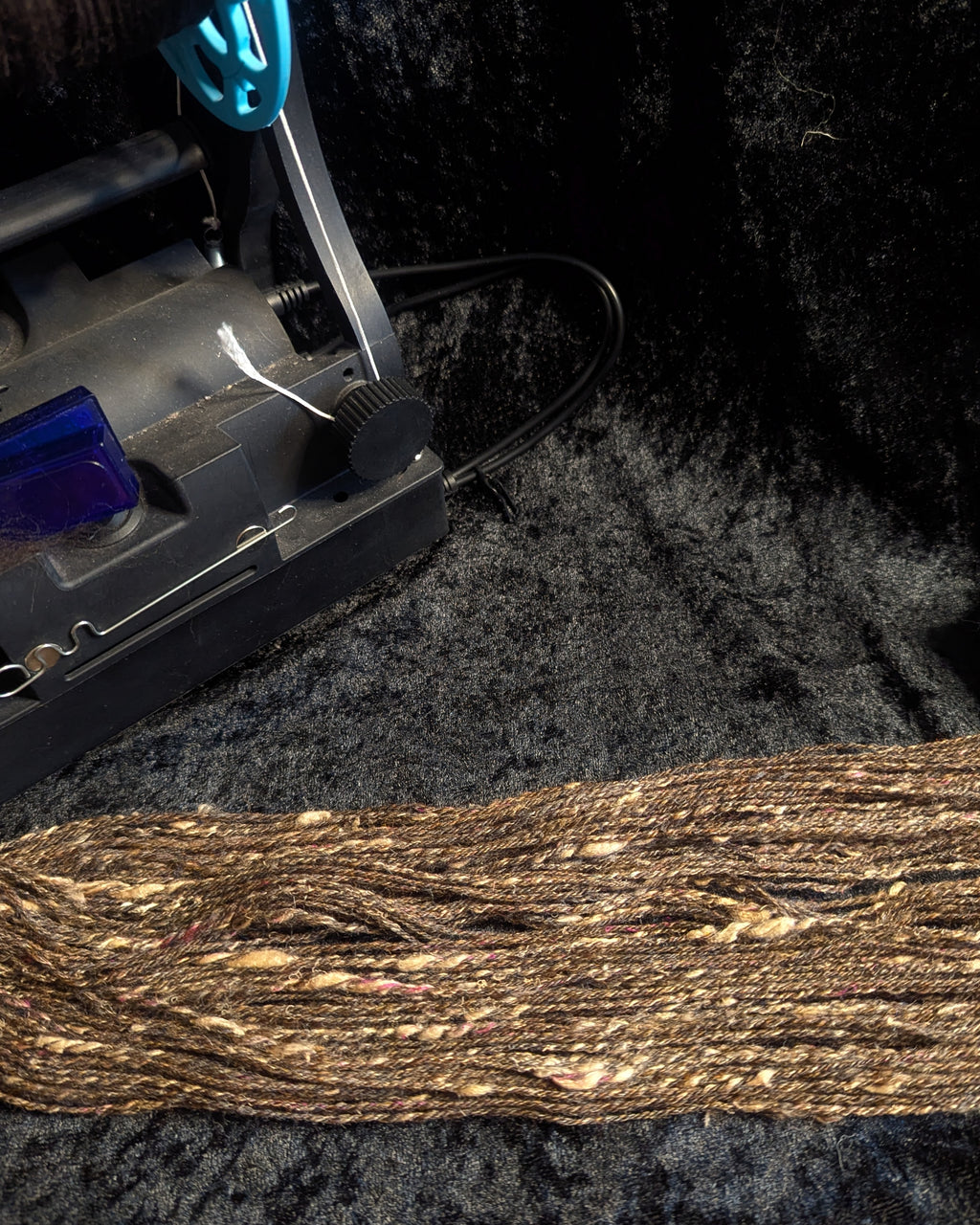 "Reclaimed Oak" handspun yarn 45g/110yards Wool/Silk blend