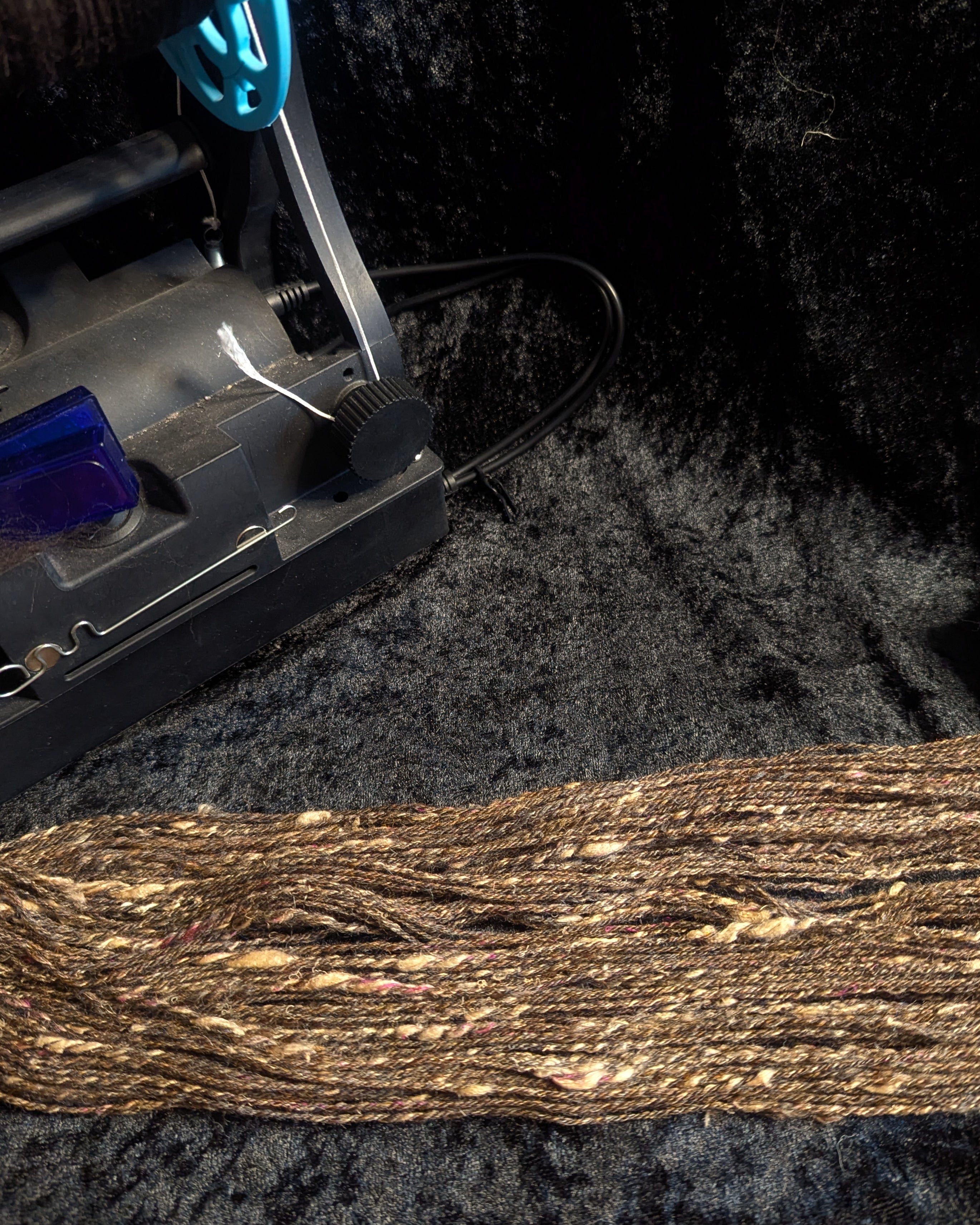 "Reclaimed Oak" handspun yarn 45g/110yards Wool/Silk blend