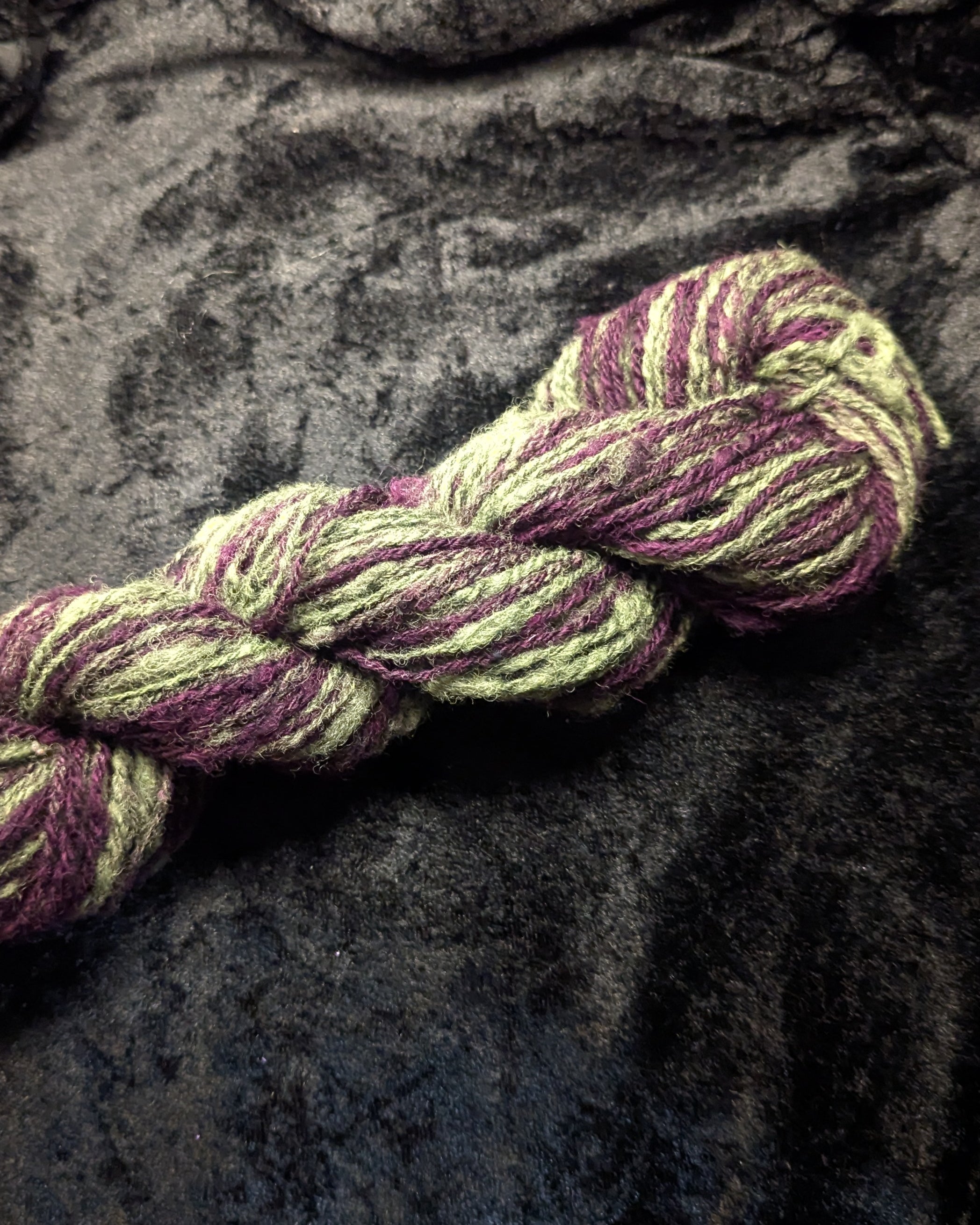 "Maleficent" handspun yarn 45g/90yards 100% wool